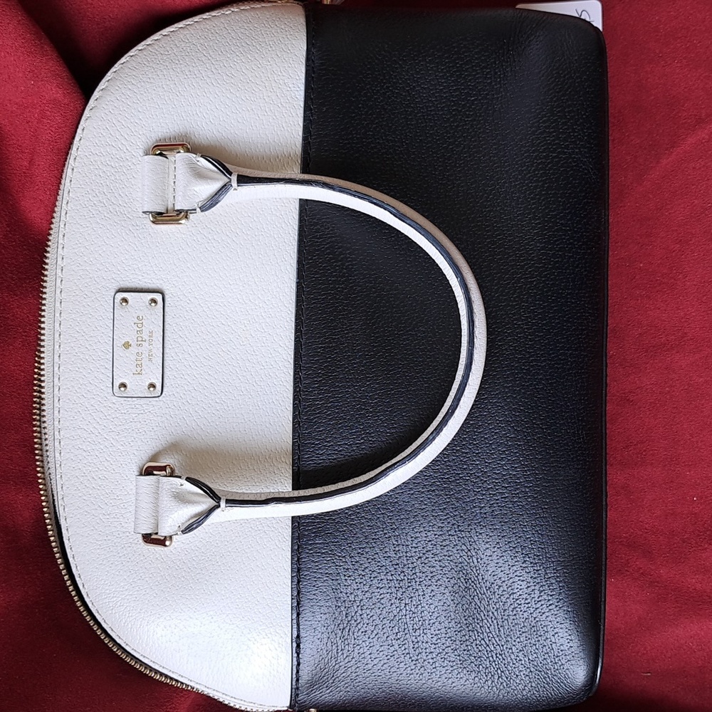 SOLD Kate Spade Soft White/ Black Pebble Leather Satchel/Crossbody EC - Picture 3 of 16
